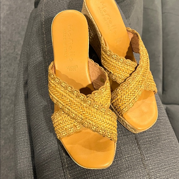 Maison Martin Margiela Tan Woven Sandals - Picture 1 of 4